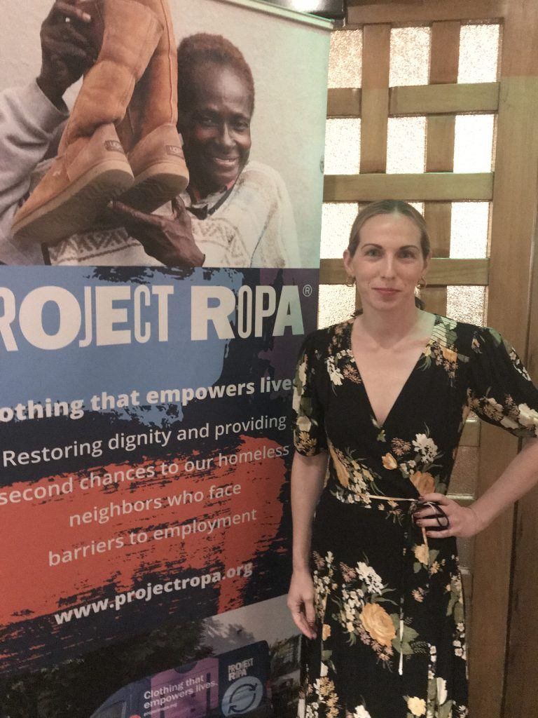Goma de dinero Dedos de los pies negativo Project Ropa – Charity Matters